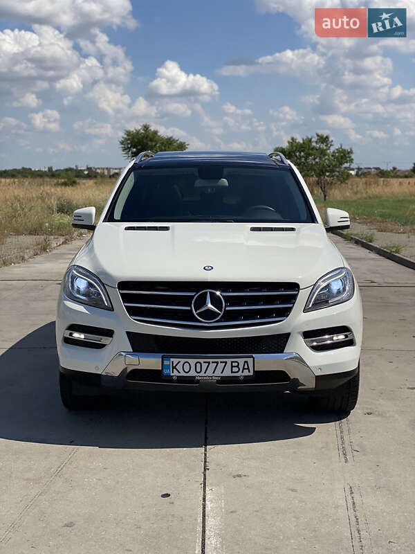 Внедорожник / Кроссовер Mercedes-Benz M-Class 2012 в Мукачево