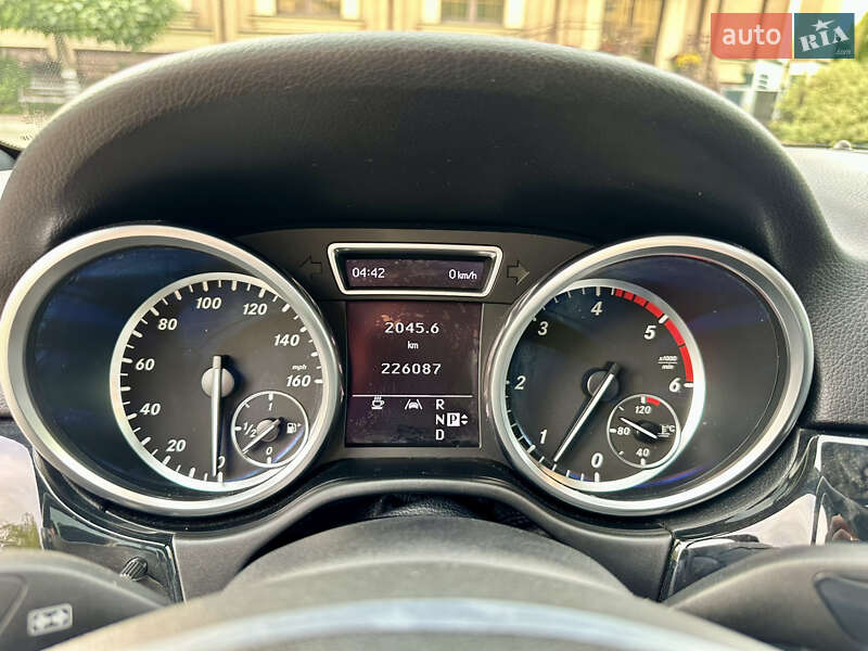 Позашляховик / Кросовер Mercedes-Benz M-Class 2012 в Києві фото 52 Позашляховик / Кросовер Mercedes-Benz M-Class 2012 в Києві