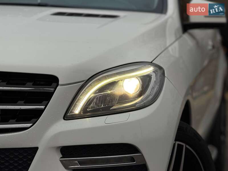 Позашляховик / Кросовер Mercedes-Benz M-Class 2013 в Кривому Розі