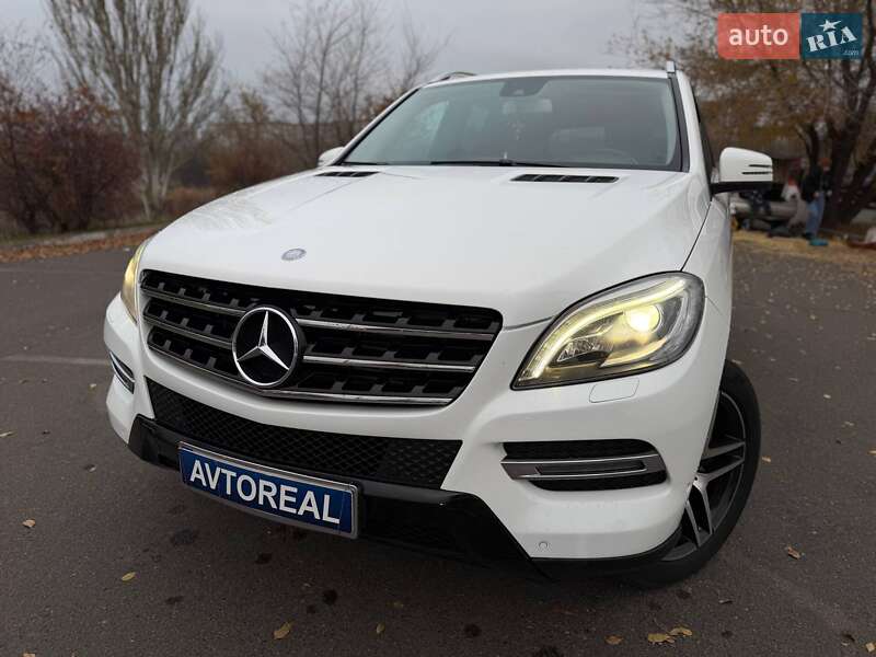 Позашляховик / Кросовер Mercedes-Benz M-Class 2013 в Кривому Розі