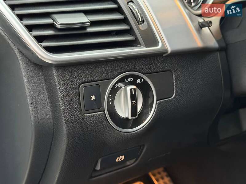 Позашляховик / Кросовер Mercedes-Benz M-Class 2013 в Кривому Розі