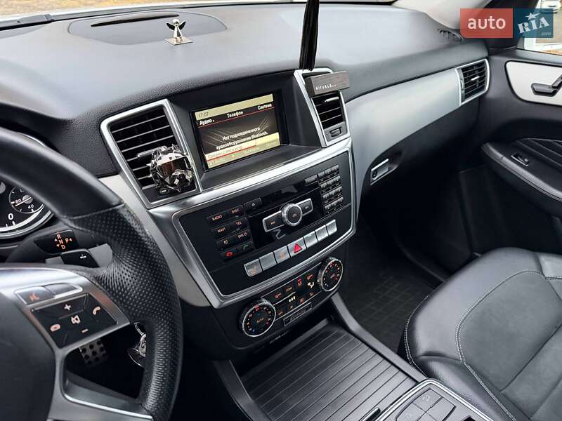 Позашляховик / Кросовер Mercedes-Benz M-Class 2013 в Кривому Розі
