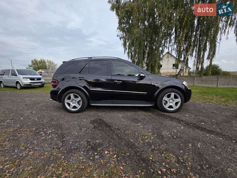 Позашляховик / Кросовер Mercedes-Benz M-Class 2006 в Рівному