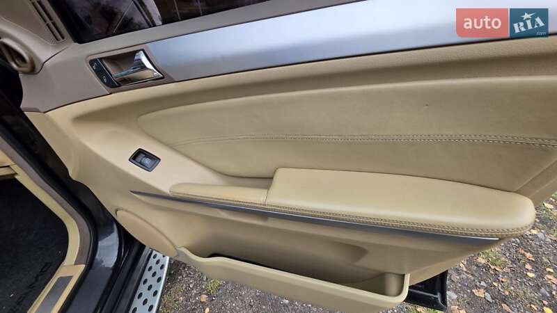 Позашляховик / Кросовер Mercedes-Benz M-Class 2006 в Рівному