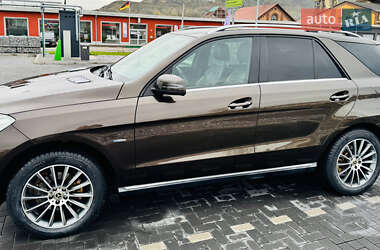 Позашляховик / Кросовер Mercedes-Benz M-Class 2011 в Чернівцях