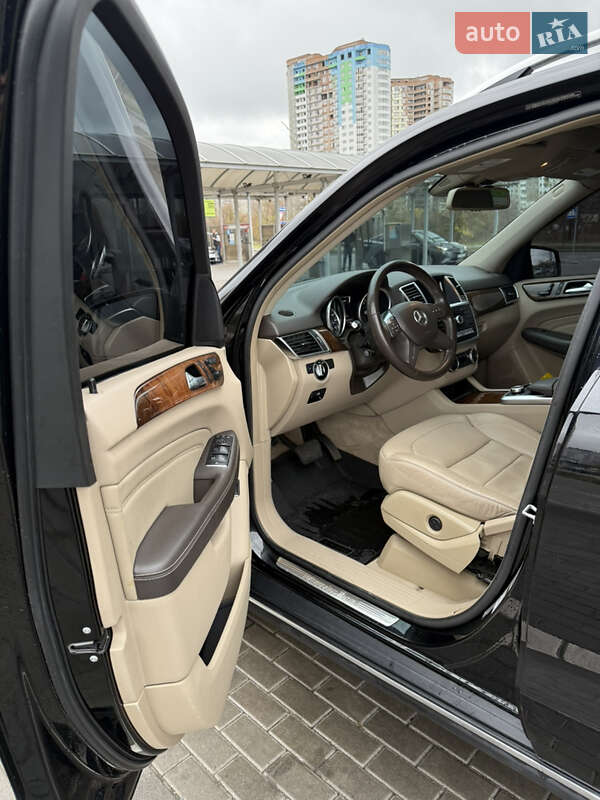 Позашляховик / Кросовер Mercedes-Benz M-Class 2015 в Києві фото 9 Позашляховик / Кросовер Mercedes-Benz M-Class 2015 в Києві