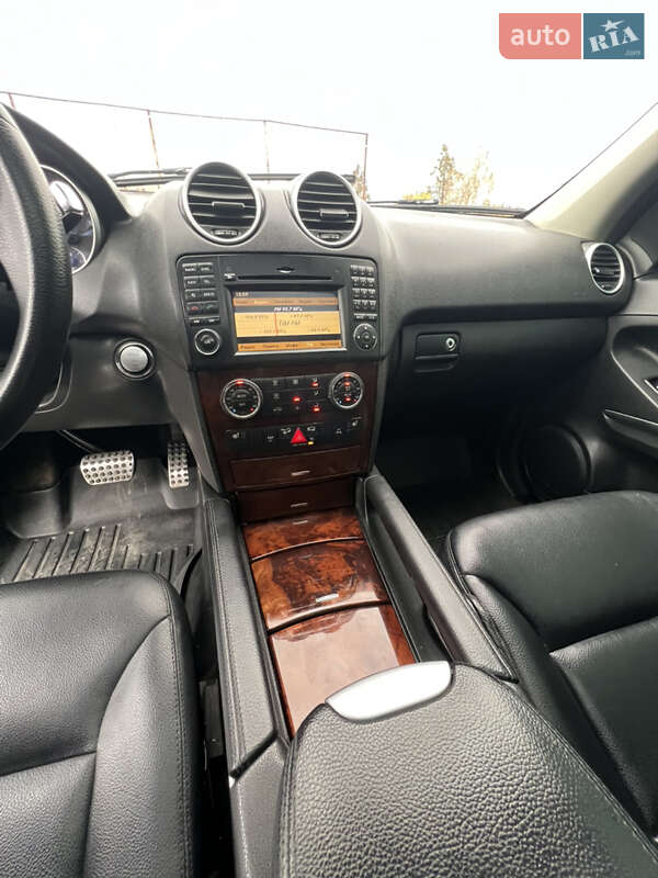 Позашляховик / Кросовер Mercedes-Benz M-Class 2008 в Прилуках фото 22 Позашляховик / Кросовер Mercedes-Benz M-Class 2008 в Прилуках
