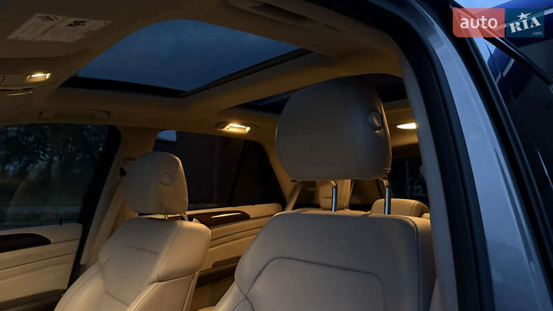 Позашляховик / Кросовер Mercedes-Benz M-Class 2012 в Шепетівці