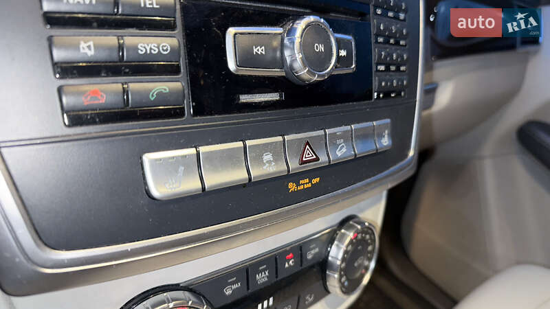 Позашляховик / Кросовер Mercedes-Benz M-Class 2012 в Шепетівці