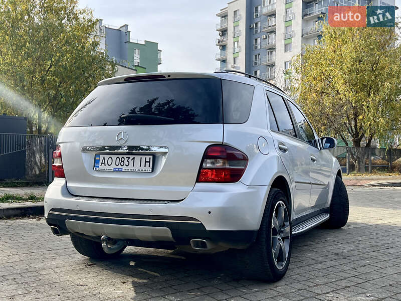 Внедорожник / Кроссовер Mercedes-Benz M-Class 2006 в Ивано-Франковске