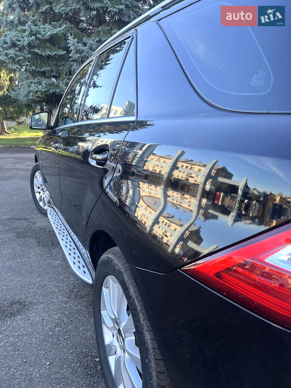 Внедорожник / Кроссовер Mercedes-Benz M-Class 2012 в Львове