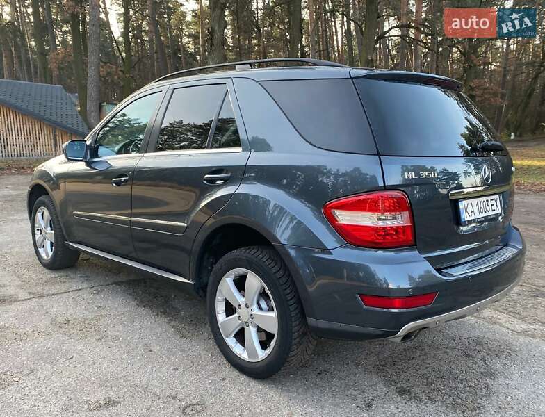 Позашляховик / Кросовер Mercedes-Benz M-Class 2010 в Білій Церкві фото 8 Позашляховик / Кросовер Mercedes-Benz M-Class 2010 в Білій Церкві