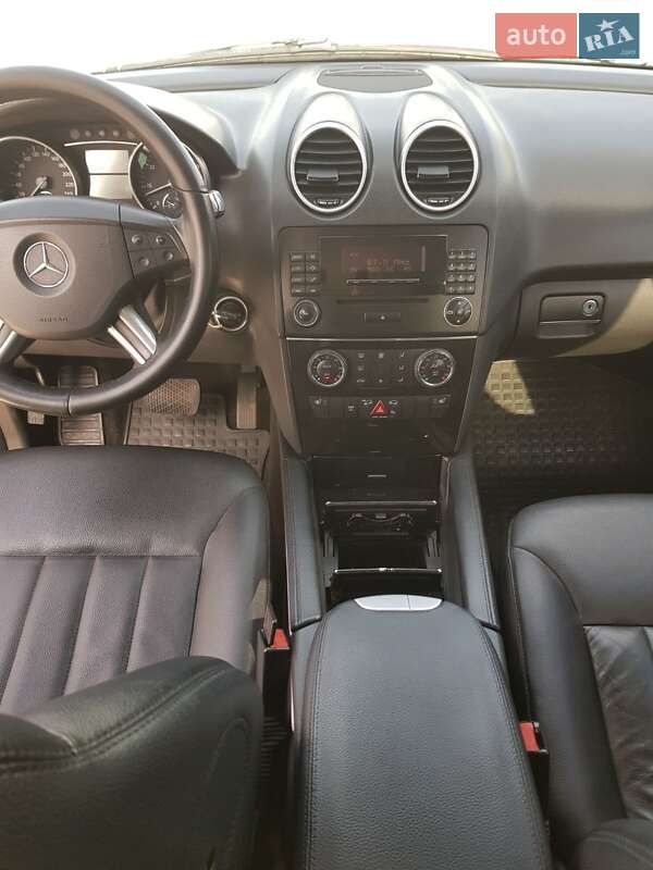 Позашляховик / Кросовер Mercedes-Benz M-Class 2006 в Павлограді фото 3 Позашляховик / Кросовер Mercedes-Benz M-Class 2006 в Павлограді