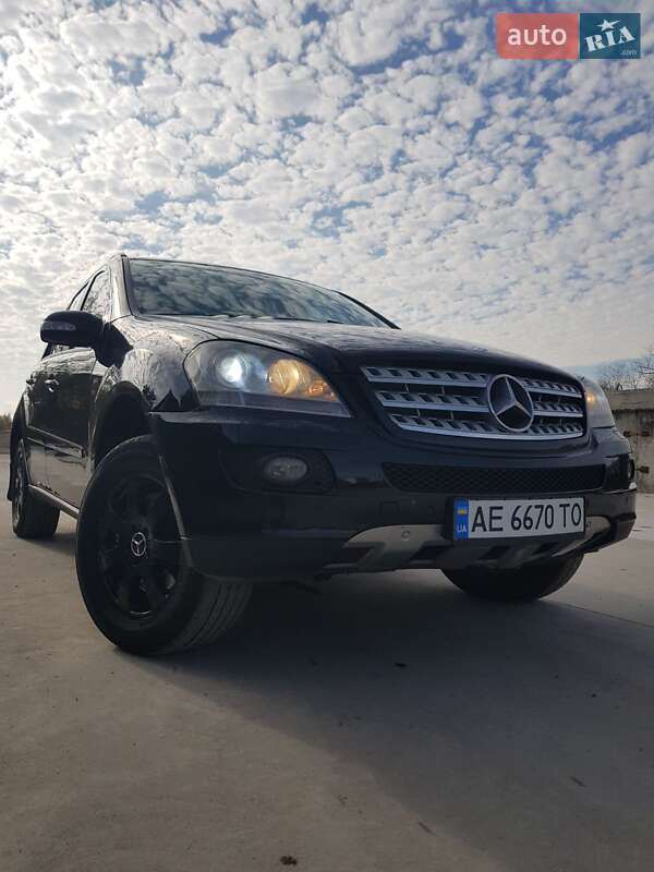 Позашляховик / Кросовер Mercedes-Benz M-Class 2006 в Павлограді фото Позашляховик / Кросовер Mercedes-Benz M-Class 2006 в Павлограді