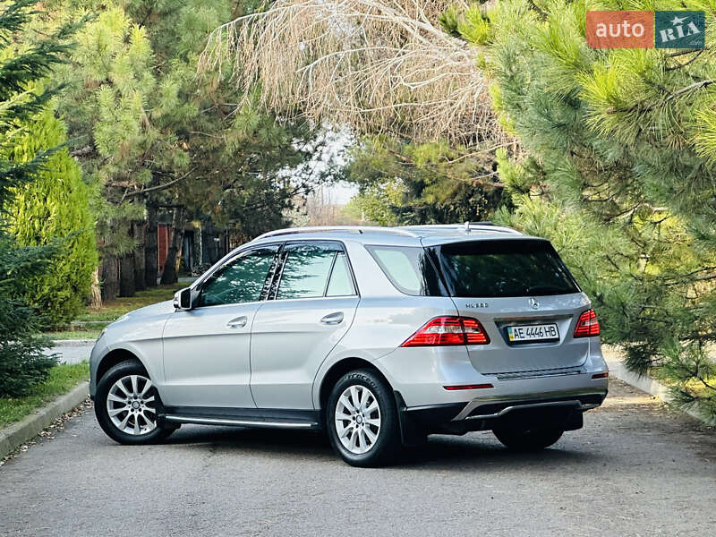 Позашляховик / Кросовер Mercedes-Benz M-Class 2012 в Дніпрі фото 35 Позашляховик / Кросовер Mercedes-Benz M-Class 2012 в Дніпрі