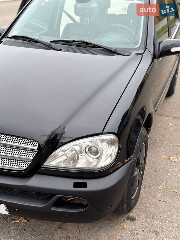 Внедорожник / Кроссовер Mercedes-Benz M-Class 2003 в Лубнах
