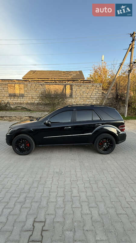 Позашляховик / Кросовер Mercedes-Benz M-Class 2006 в Татарбунарах