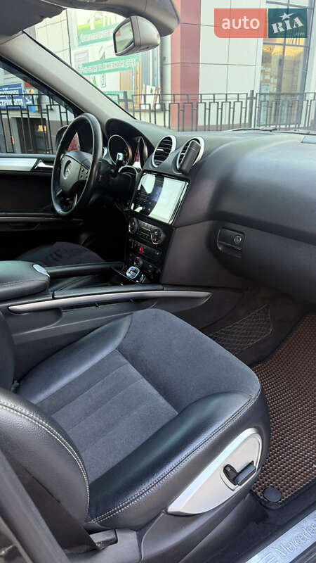 Позашляховик / Кросовер Mercedes-Benz M-Class 2006 в Татарбунарах