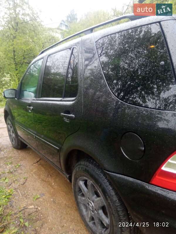 Позашляховик / Кросовер Mercedes-Benz M-Class 2004 в Івано-Франківську
