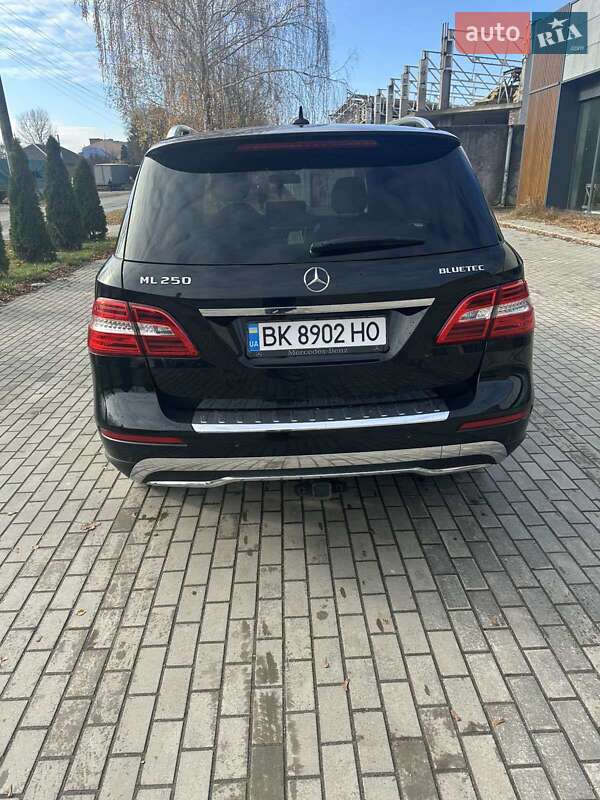 Внедорожник / Кроссовер Mercedes-Benz M-Class 2015 в Березному