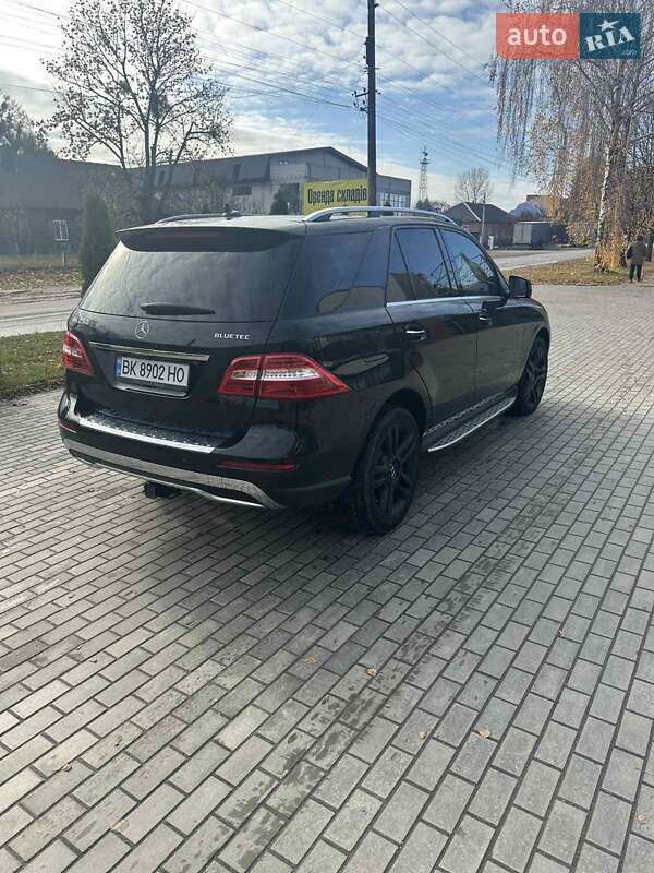 Внедорожник / Кроссовер Mercedes-Benz M-Class 2015 в Березному