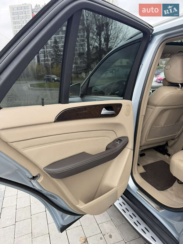 Внедорожник / Кроссовер Mercedes-Benz M-Class 2013 в Львове фото 4 Внедорожник / Кроссовер Mercedes-Benz M-Class 2013 в Львове