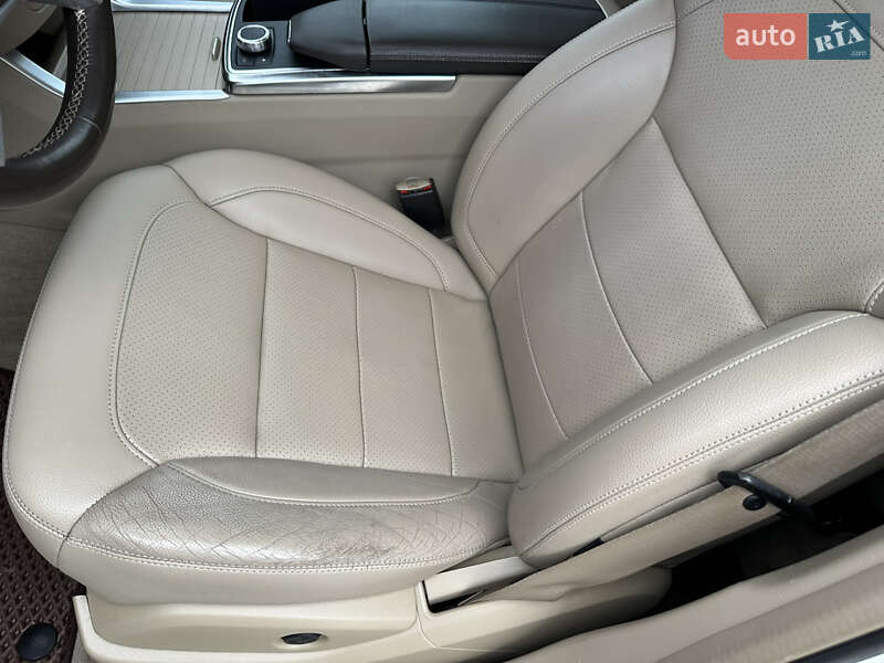 Внедорожник / Кроссовер Mercedes-Benz M-Class 2015 в Киеве