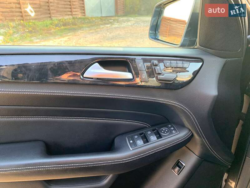 Внедорожник / Кроссовер Mercedes-Benz M-Class 2011 в Киеве