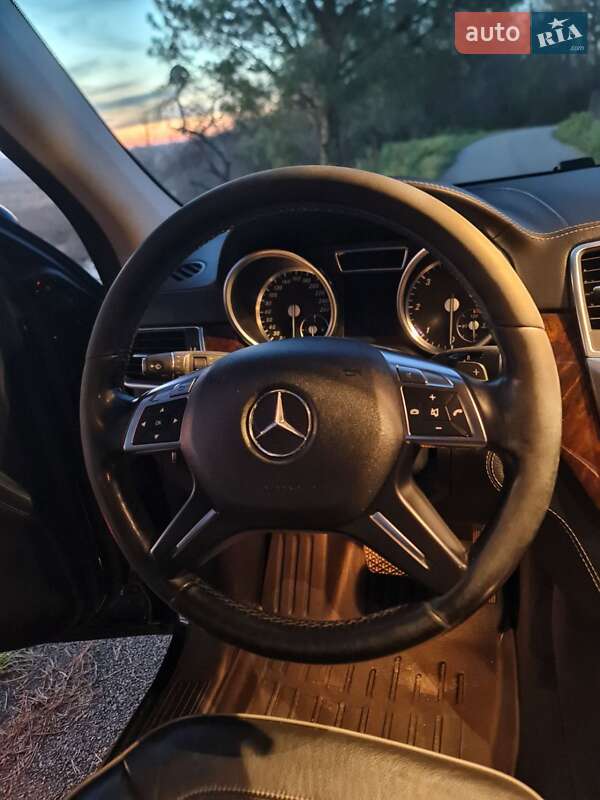 Позашляховик / Кросовер Mercedes-Benz M-Class 2013 в Буську фото 10 Позашляховик / Кросовер Mercedes-Benz M-Class 2013 в Буську