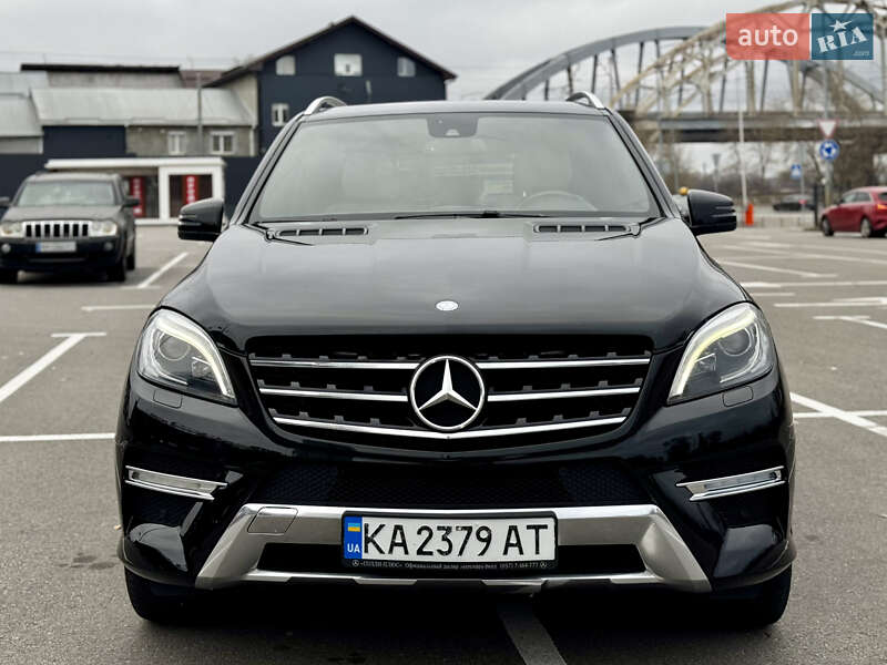 Mercedes-Benz M-Class 2012 Mercedes-Benz M-Class 2012