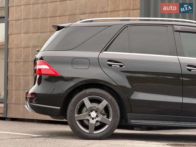 Позашляховик / Кросовер Mercedes-Benz M-Class 2013 в Києві