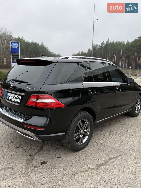 Позашляховик / Кросовер Mercedes-Benz M-Class 2013 в Охтирці