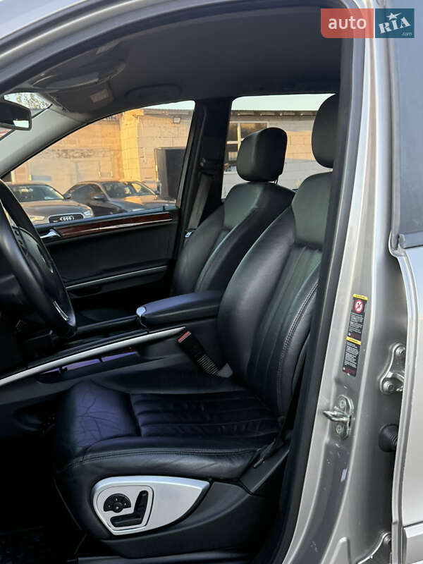 Внедорожник / Кроссовер Mercedes-Benz M-Class 2005 в Ровно