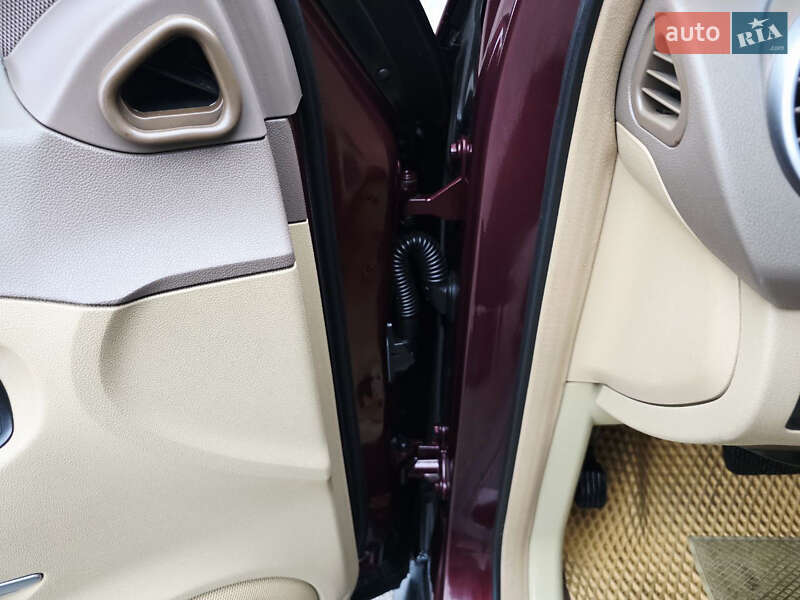 Позашляховик / Кросовер Mercedes-Benz M-Class 2007 в Хмельницькому фото 104 Позашляховик / Кросовер Mercedes-Benz M-Class 2007 в Хмельницькому