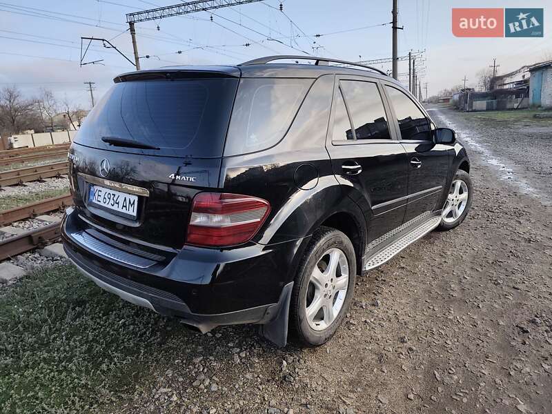 Внедорожник / Кроссовер Mercedes-Benz M-Class 2008 в Павлограде