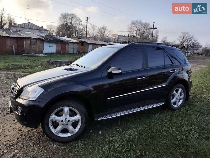 Внедорожник / Кроссовер Mercedes-Benz M-Class 2008 в Павлограде