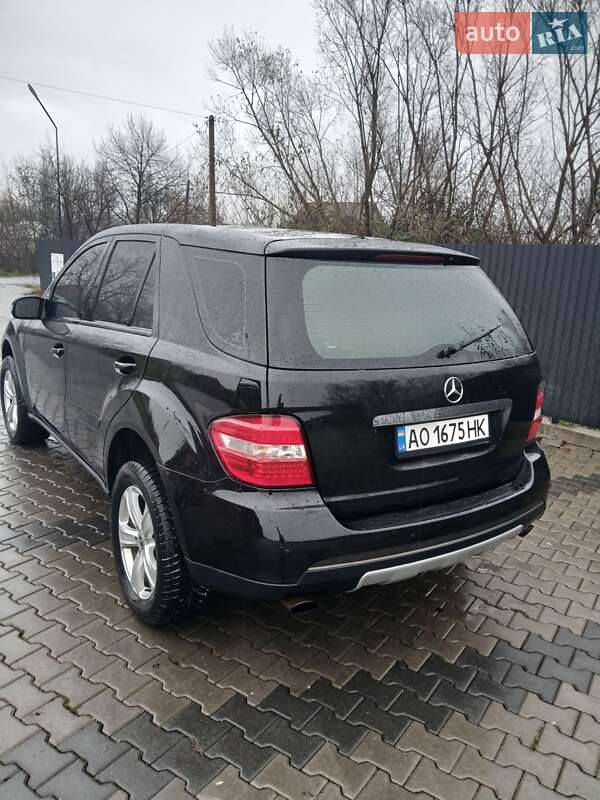 Позашляховик / Кросовер Mercedes-Benz M-Class 2006 в Білки