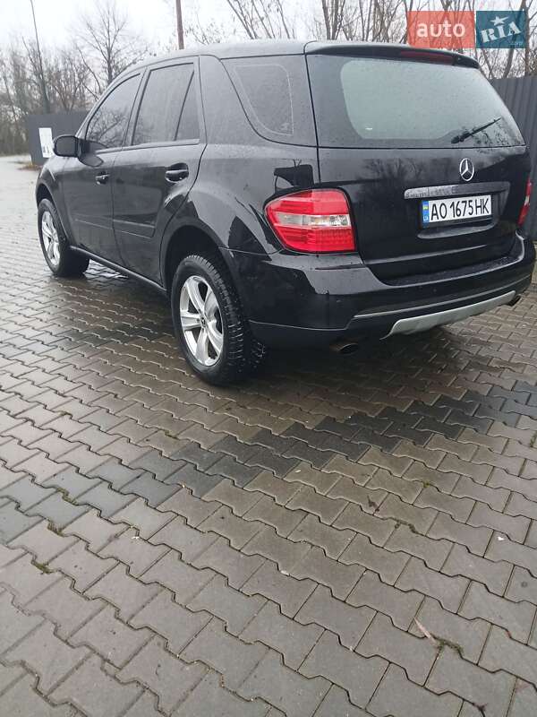 Позашляховик / Кросовер Mercedes-Benz M-Class 2006 в Білки