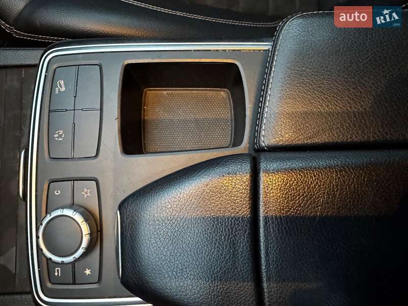 Внедорожник / Кроссовер Mercedes-Benz M-Class 2013 в Киеве