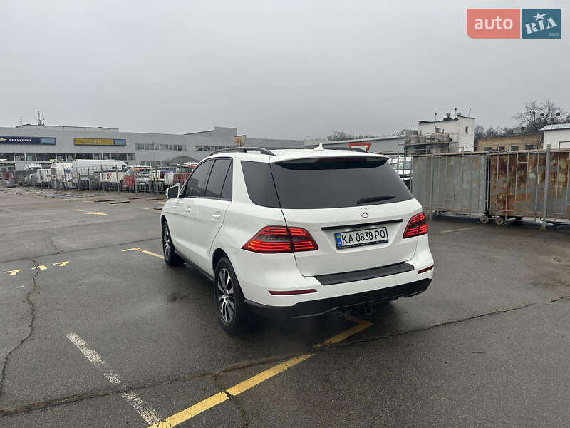 Внедорожник / Кроссовер Mercedes-Benz M-Class 2015 в Киеве