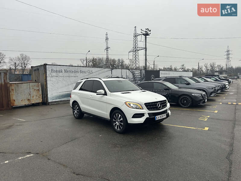 Внедорожник / Кроссовер Mercedes-Benz M-Class 2015 в Киеве