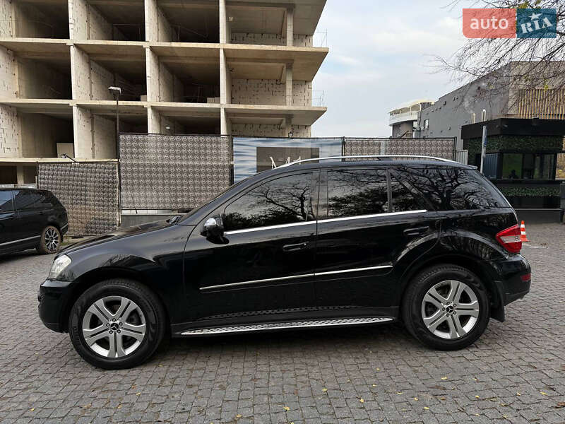 Позашляховик / Кросовер Mercedes-Benz M-Class 2008 в Одесі