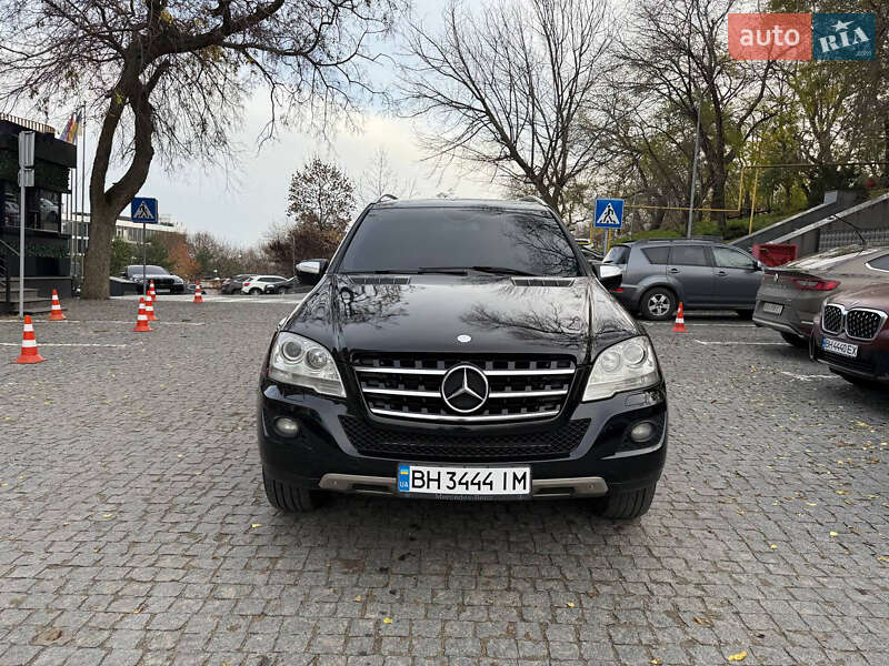 Позашляховик / Кросовер Mercedes-Benz M-Class 2008 в Одесі
