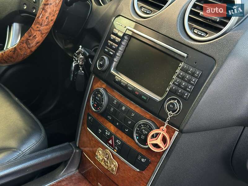 Внедорожник / Кроссовер Mercedes-Benz M-Class 2006 в Одессе