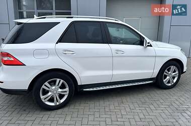 Внедорожник / Кроссовер Mercedes-Benz M-Class 2014 в Николаеве