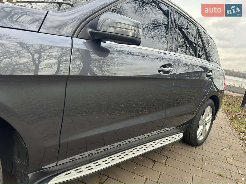 Внедорожник / Кроссовер Mercedes-Benz M-Class 2013 в Киеве