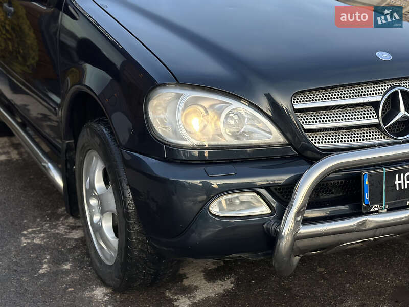 Позашляховик / Кросовер Mercedes-Benz M-Class 2002 в Шептицькому