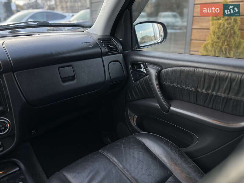Позашляховик / Кросовер Mercedes-Benz M-Class 2002 в Шептицькому