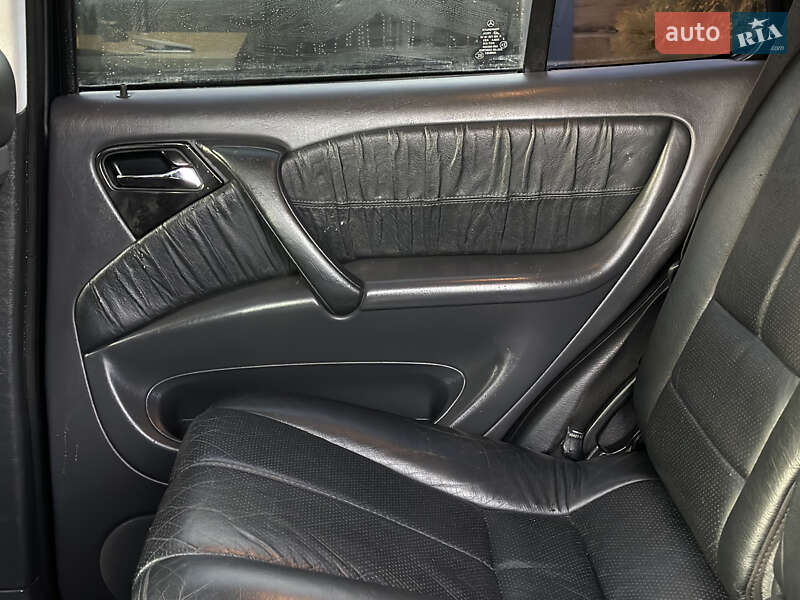 Позашляховик / Кросовер Mercedes-Benz M-Class 2002 в Шептицькому