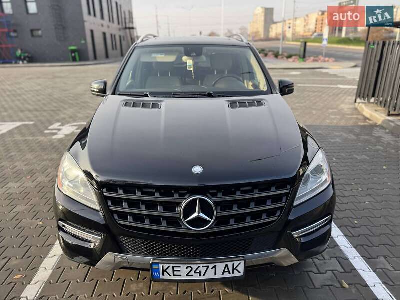Mercedes-Benz M-Class 2012 Mercedes-Benz M-Class 2012